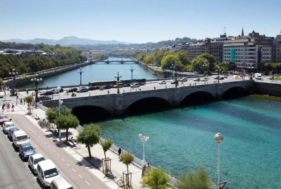 Deluxe Apt-Views To Historic Maria Cristina Hotel Σαν Σεμπαστιάν Εξωτερικό φωτογραφία