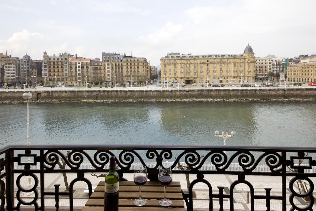 Deluxe Apt-Views To Historic Maria Cristina Hotel Σαν Σεμπαστιάν Εξωτερικό φωτογραφία